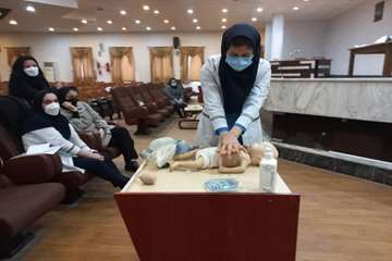 برگزاری سومین جلسه کارگاه آموزشی  CPR در بیمارستان 17 شهریور رشت